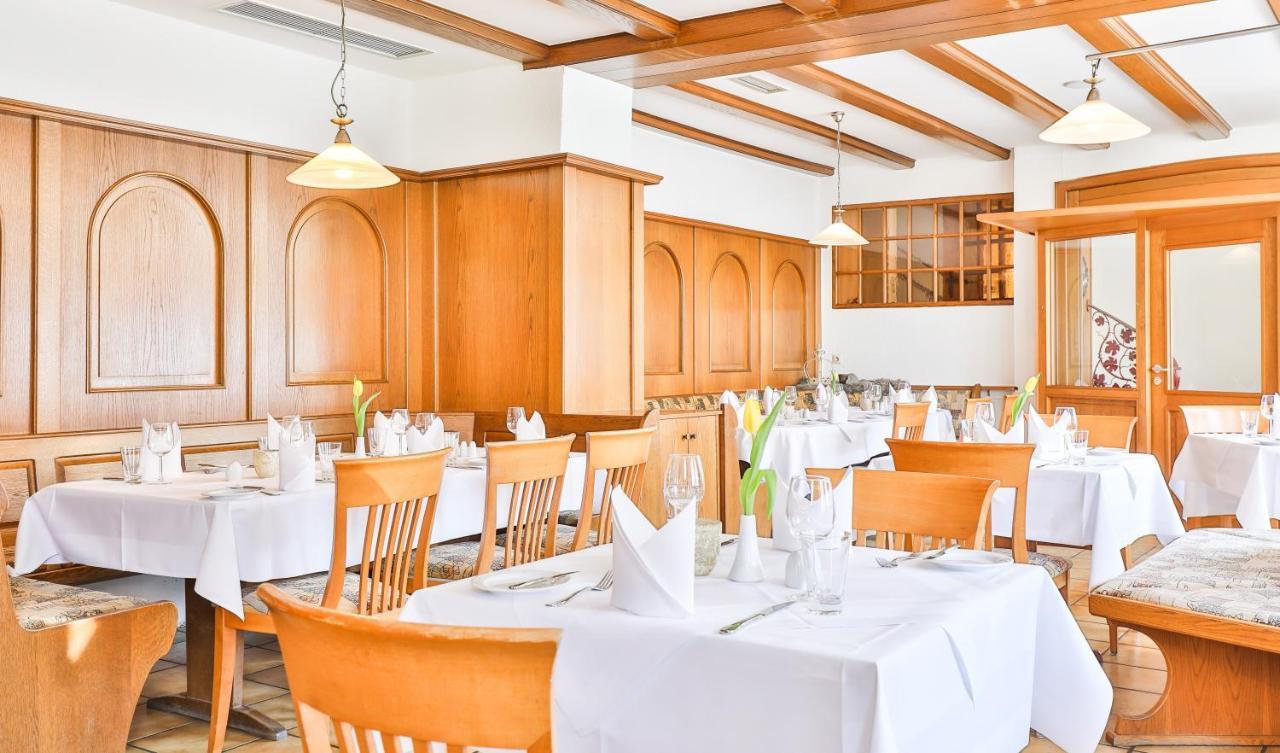 Hotel-Gasthaus "Krone" Boetzingen Dış mekan fotoğraf