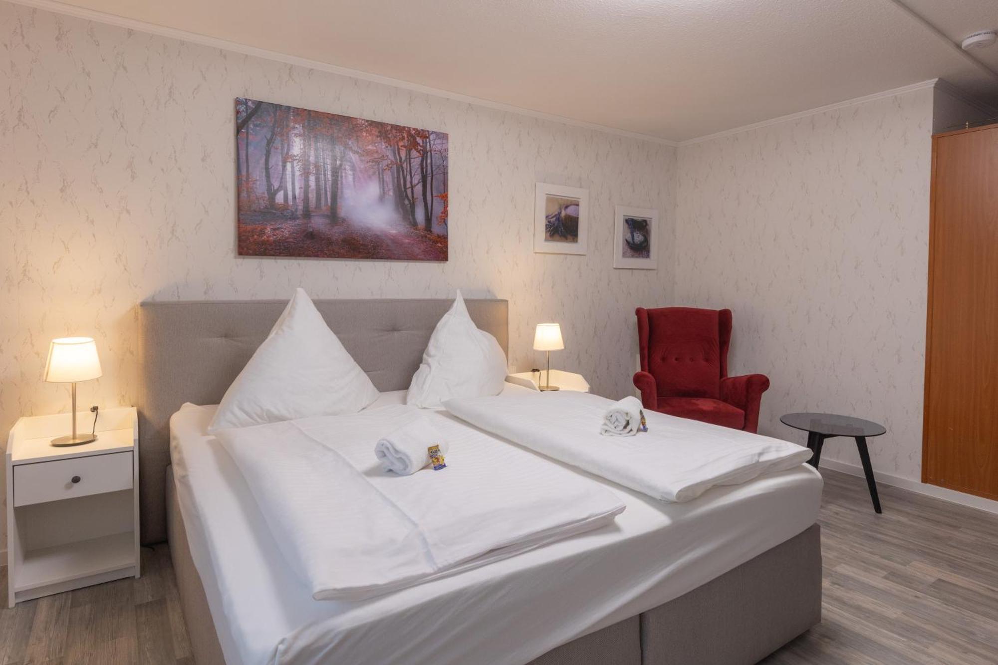 Hotel-Gasthaus "Krone" Boetzingen Dış mekan fotoğraf
