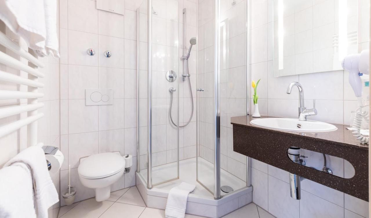 Hotel-Gasthaus "Krone" Boetzingen Dış mekan fotoğraf